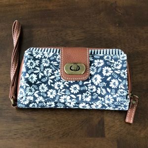 Unionbay Wristlet